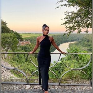 Worn once melanithelabel black gown